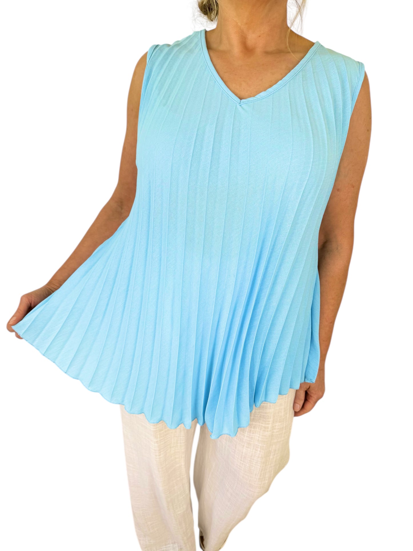 Amalfi Pleated Italia Vest - Baby Blue