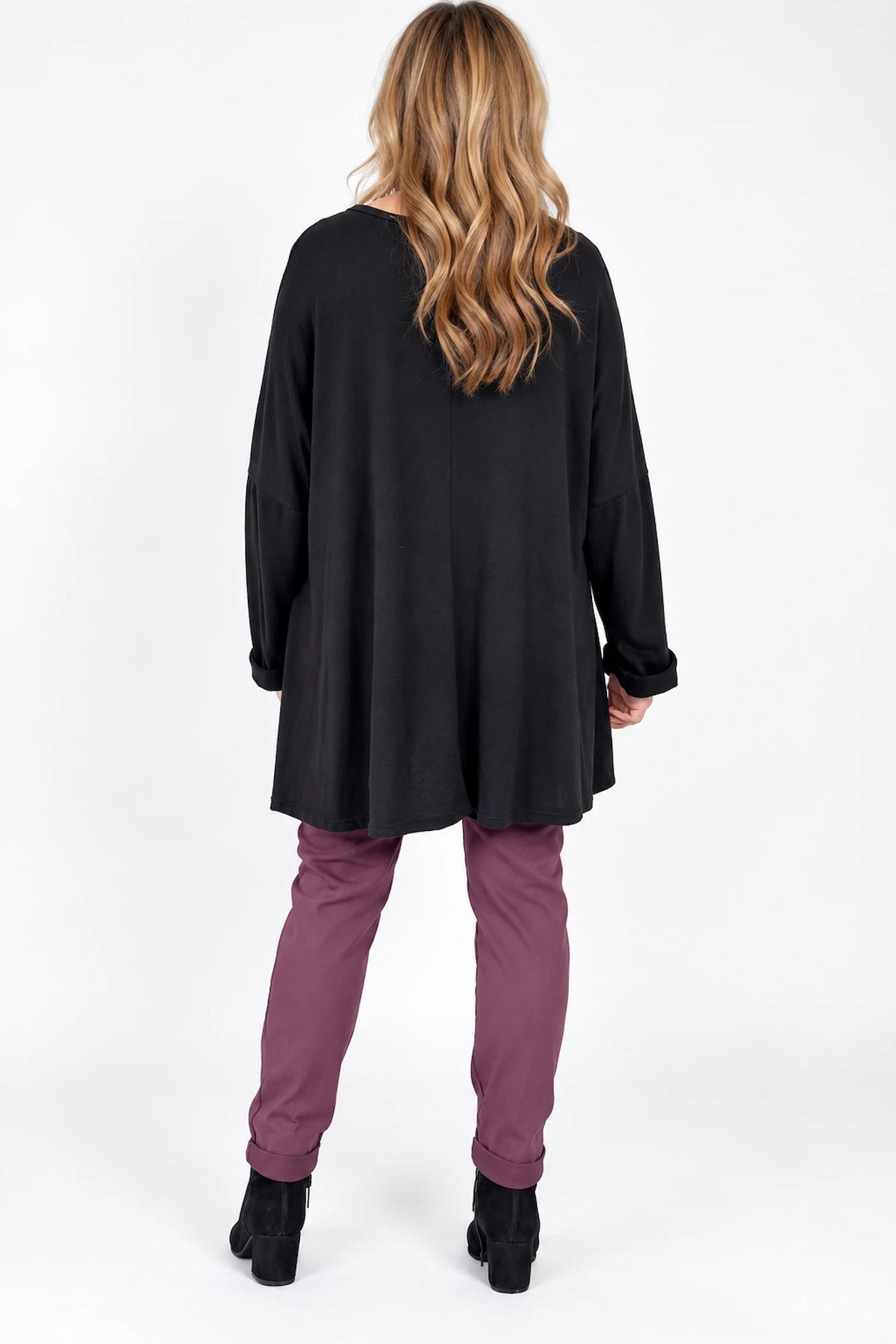 Fine Knit Como Necklace Top - Black