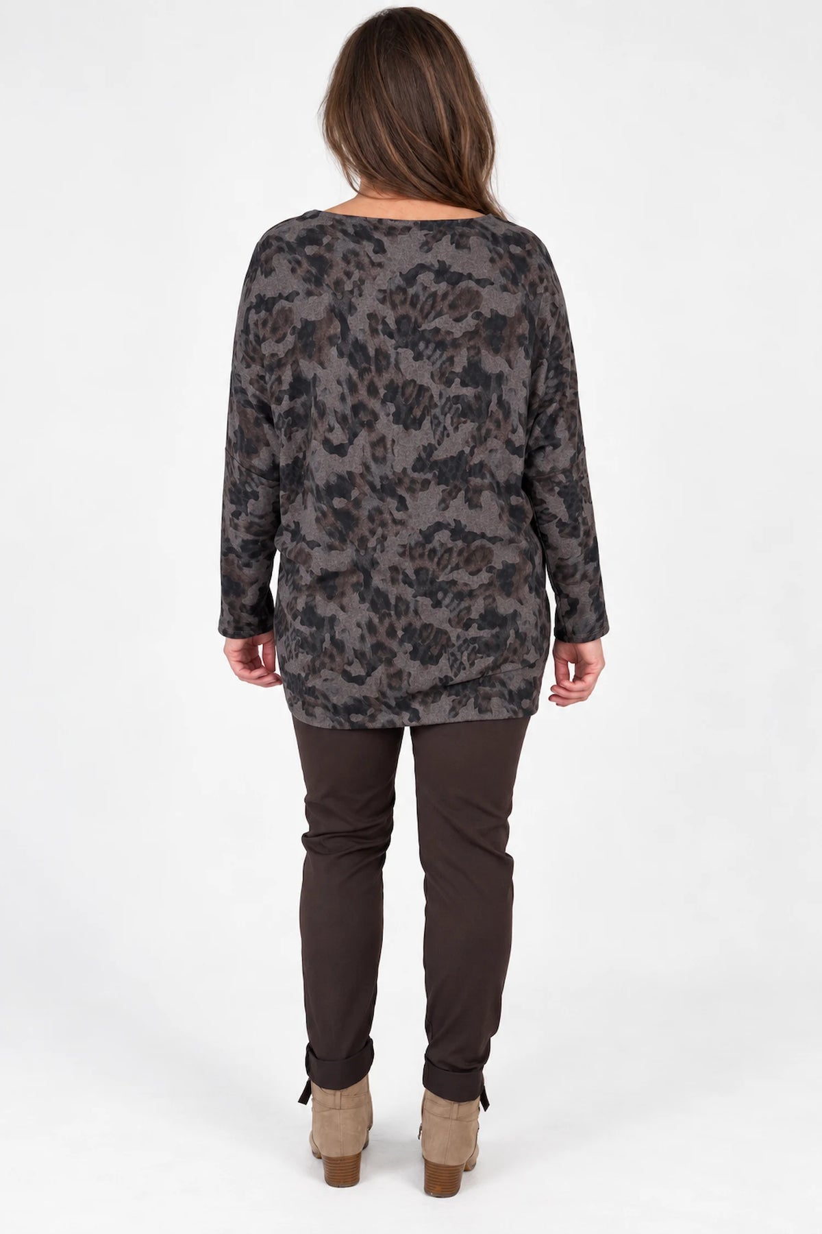 Fine Knit Kara Leopard Top - Chocolate