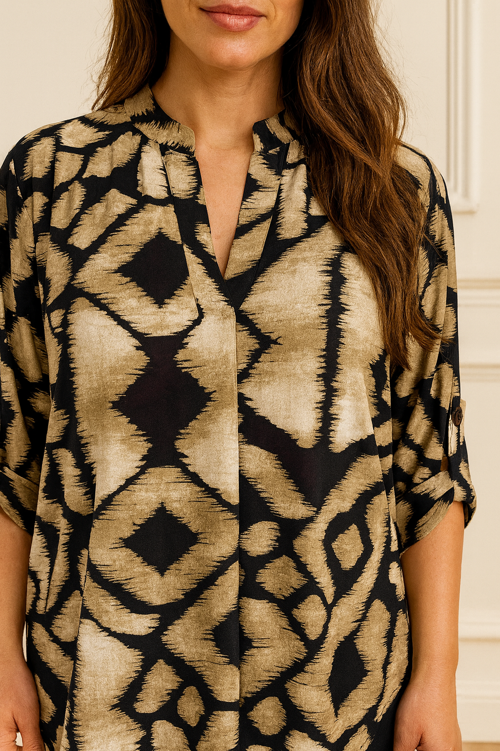 Soft Stitch Button Sleeve Sari Shirt - Stone/Black/White