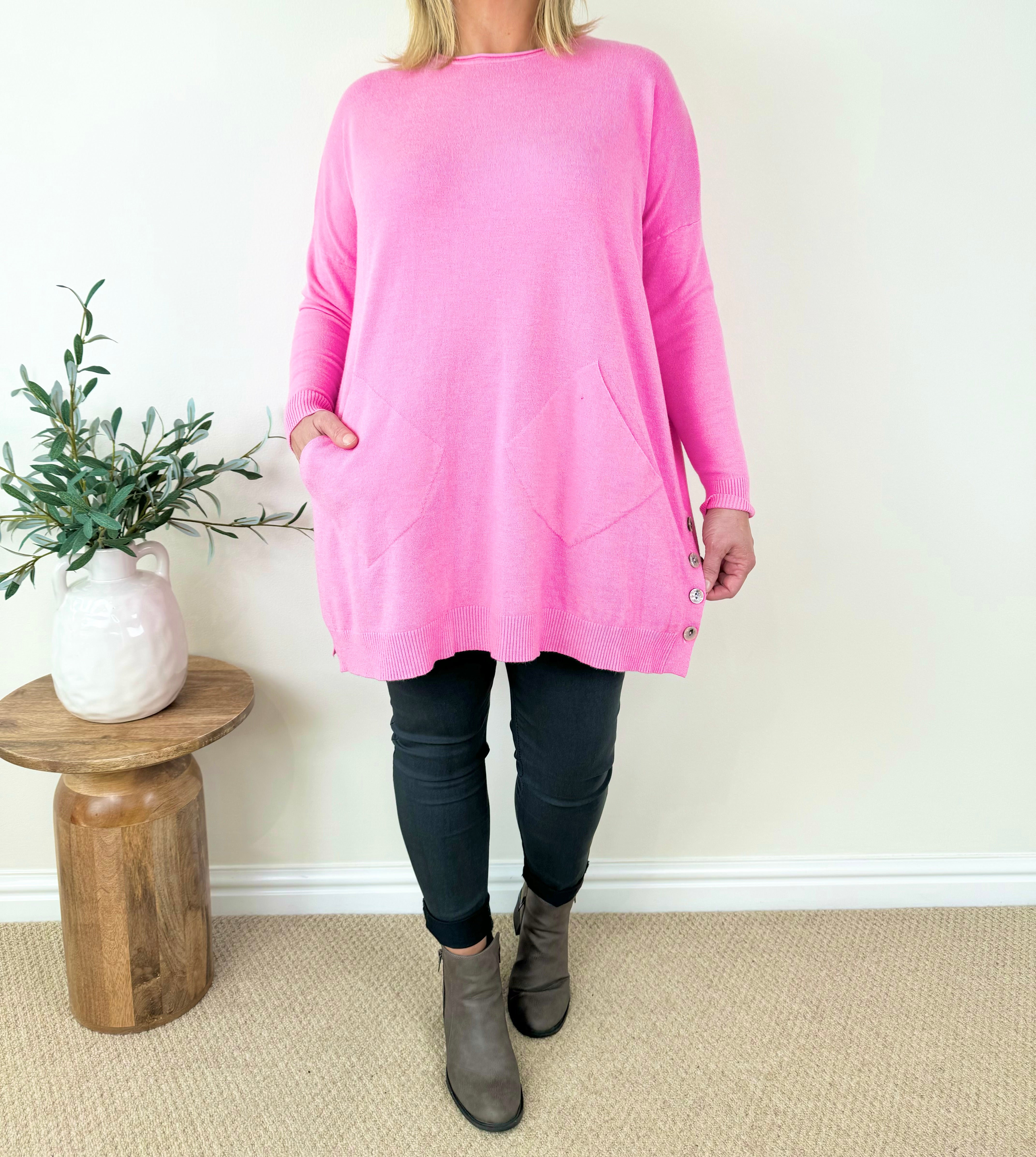 Premium Knit Button Side Double Pocket Valencia Top AW24