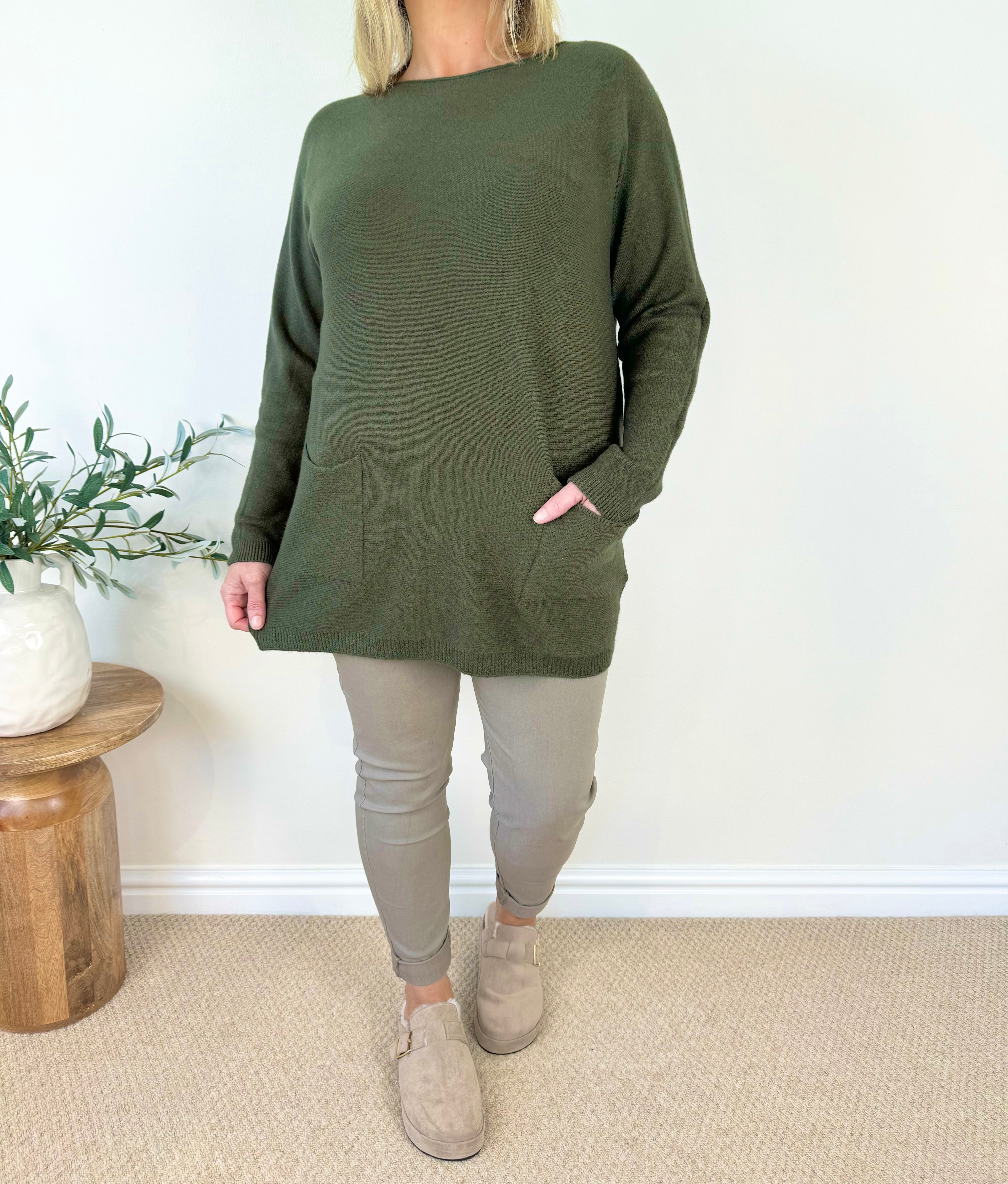 Premium Knit Button Back Double Pocket Viera Jumper AW22