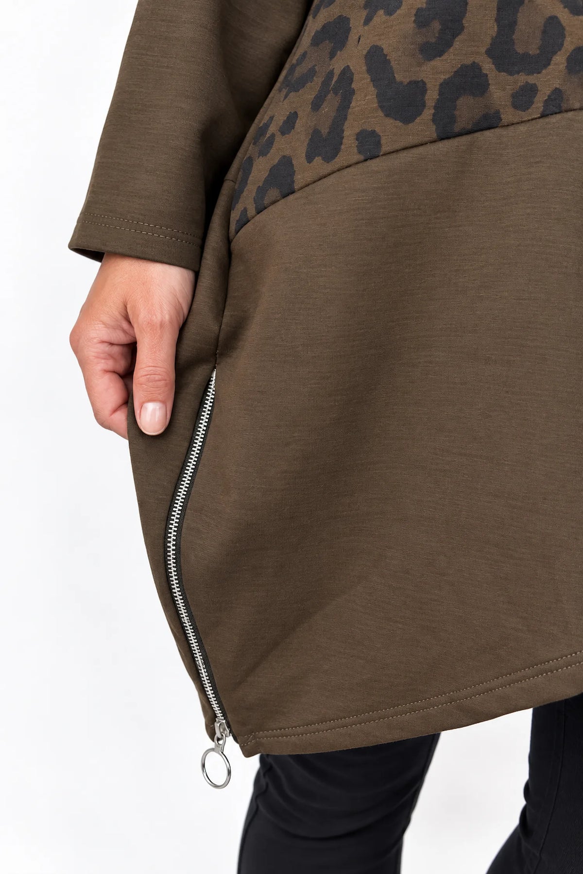 Zipped Hem Leopard Patch Badge Detail Double Pocket Varsia Top - Chocolate