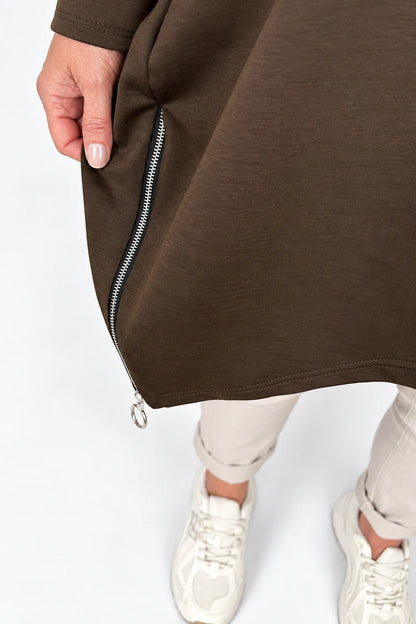 Zipped Hem Badge Detail Double Pocket Lorrie Top - Chocolate