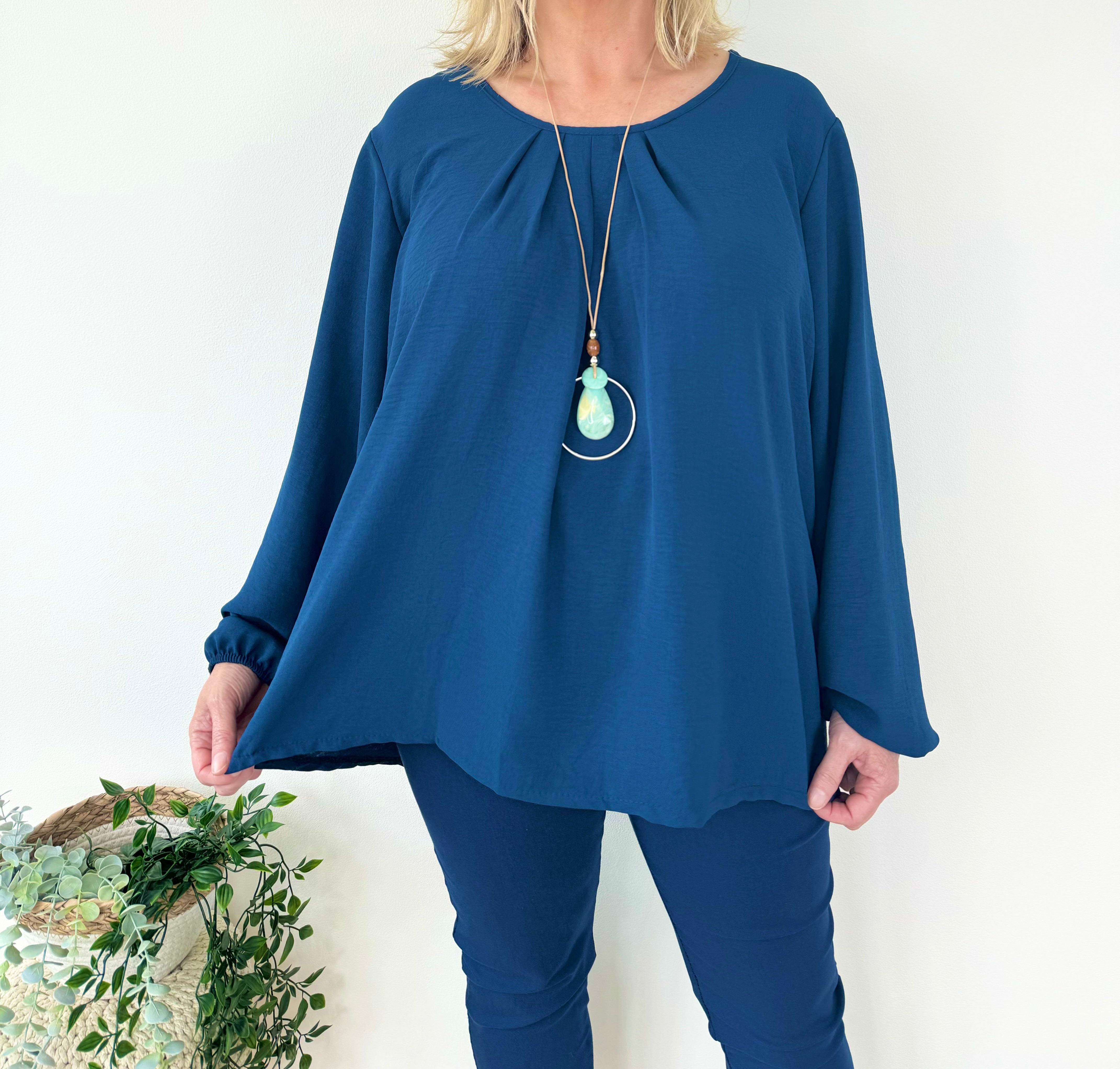 Italia Necklace Top SS24