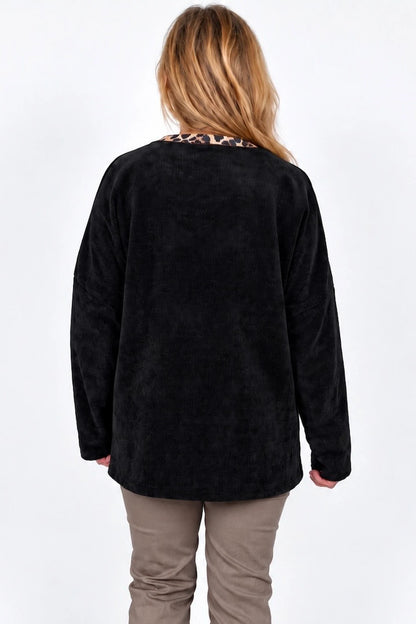Bella Leopard Line Chenille Necklace Top - Black