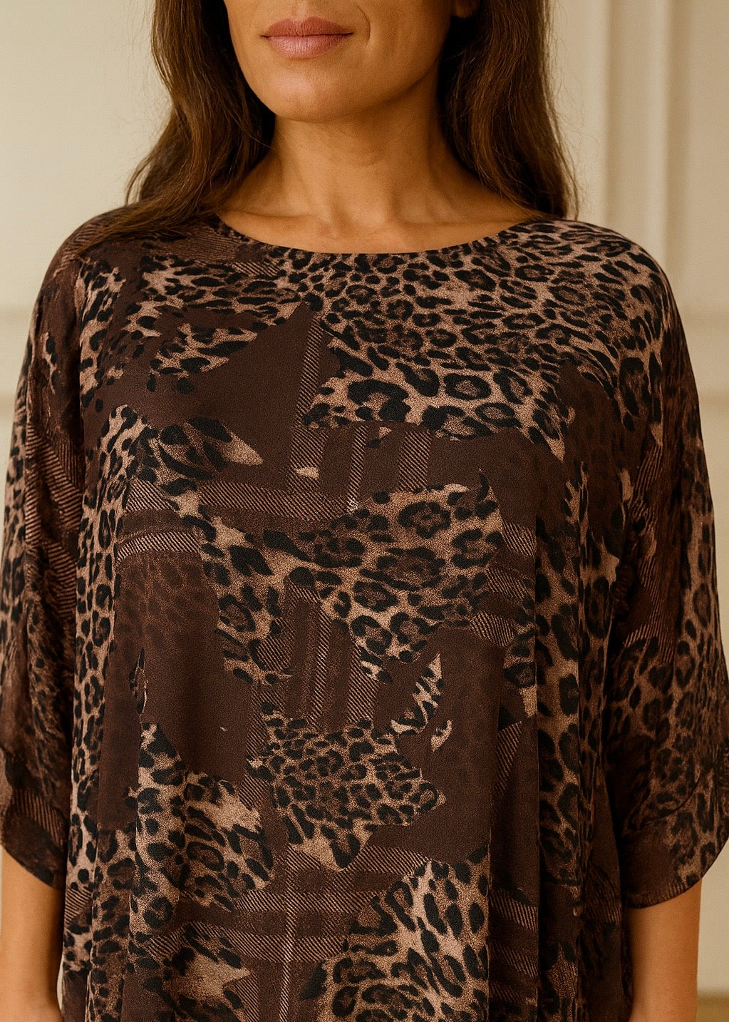 Fully Batwing Lined Faricia Leopard Chiffon - Chocolate
