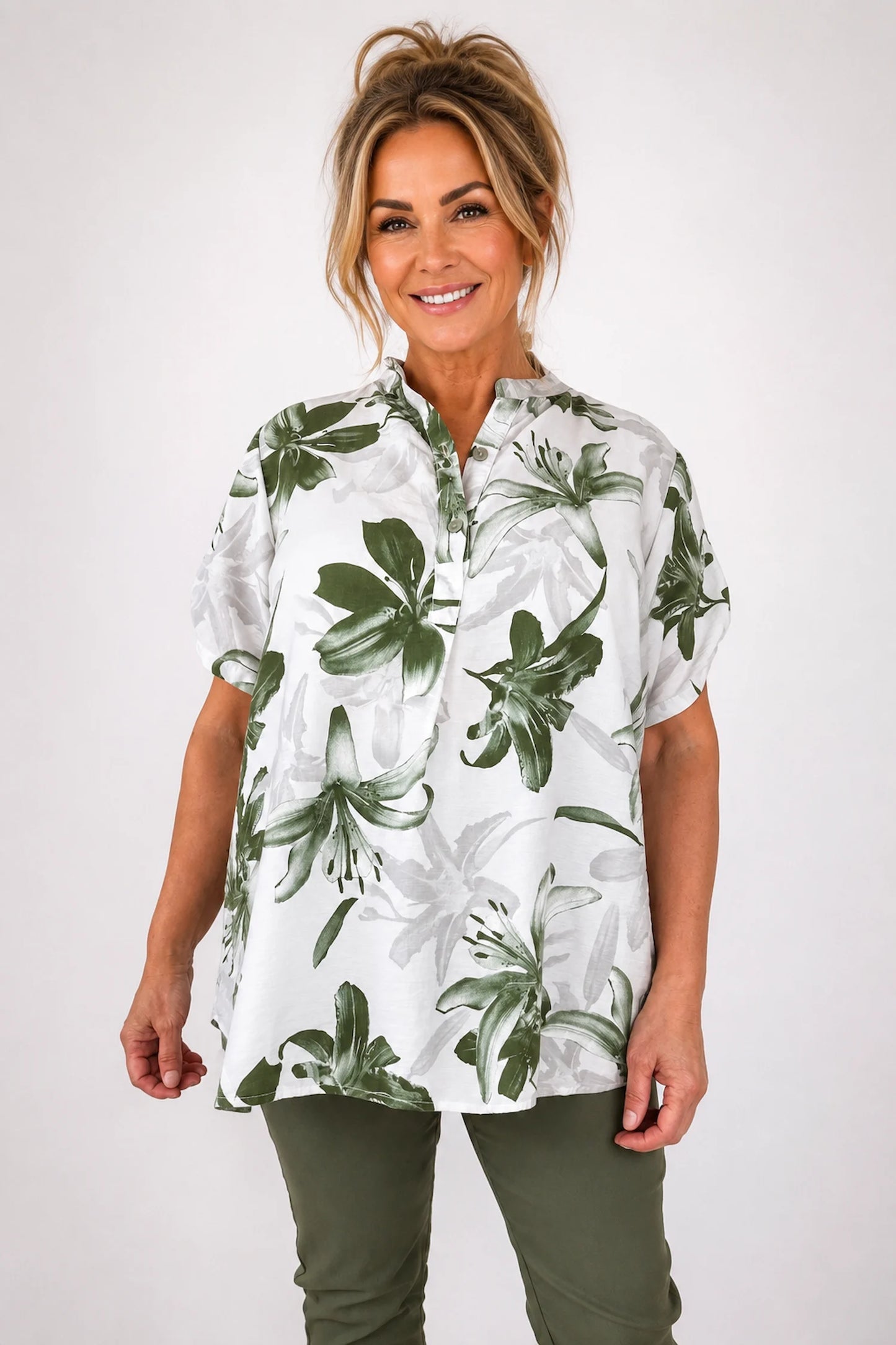 Button Sleeve Savannah Floral Button Shirt - Jungle Green