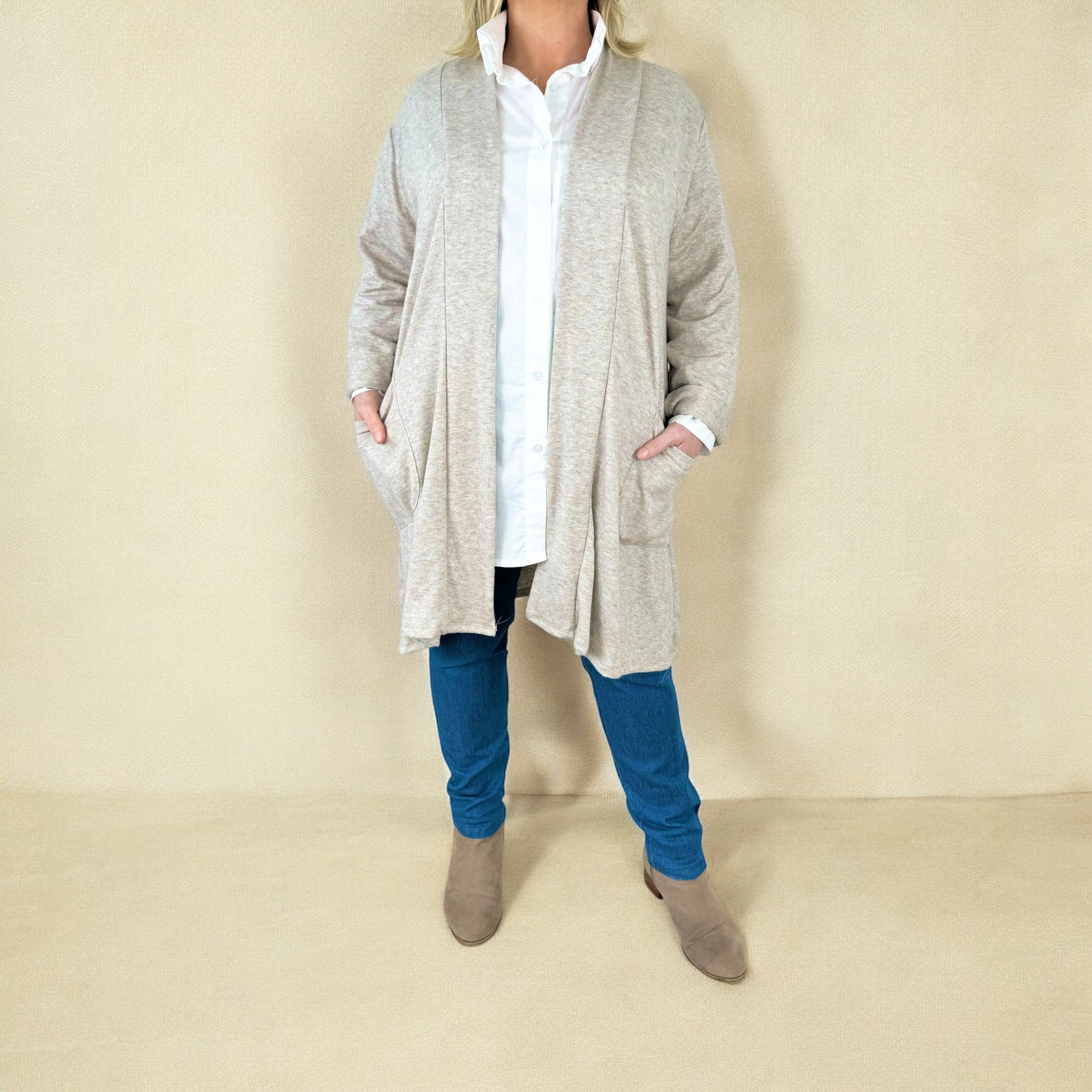 Livello Double Pocket Soft Knit Cardigan AW24 - Oatmeal