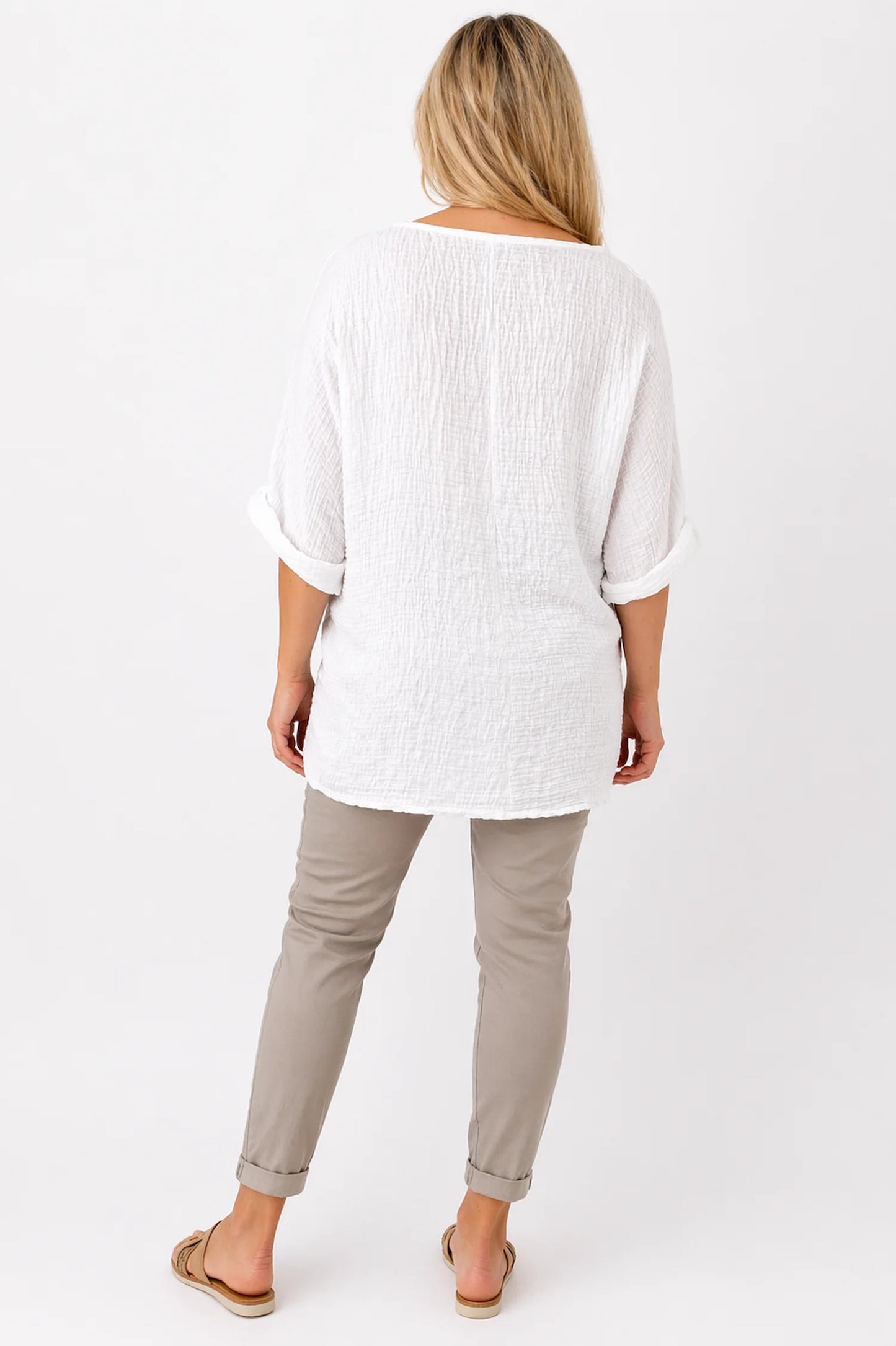 Lightweight Soft Crinkle Texture Lunae Necklace Top - White
