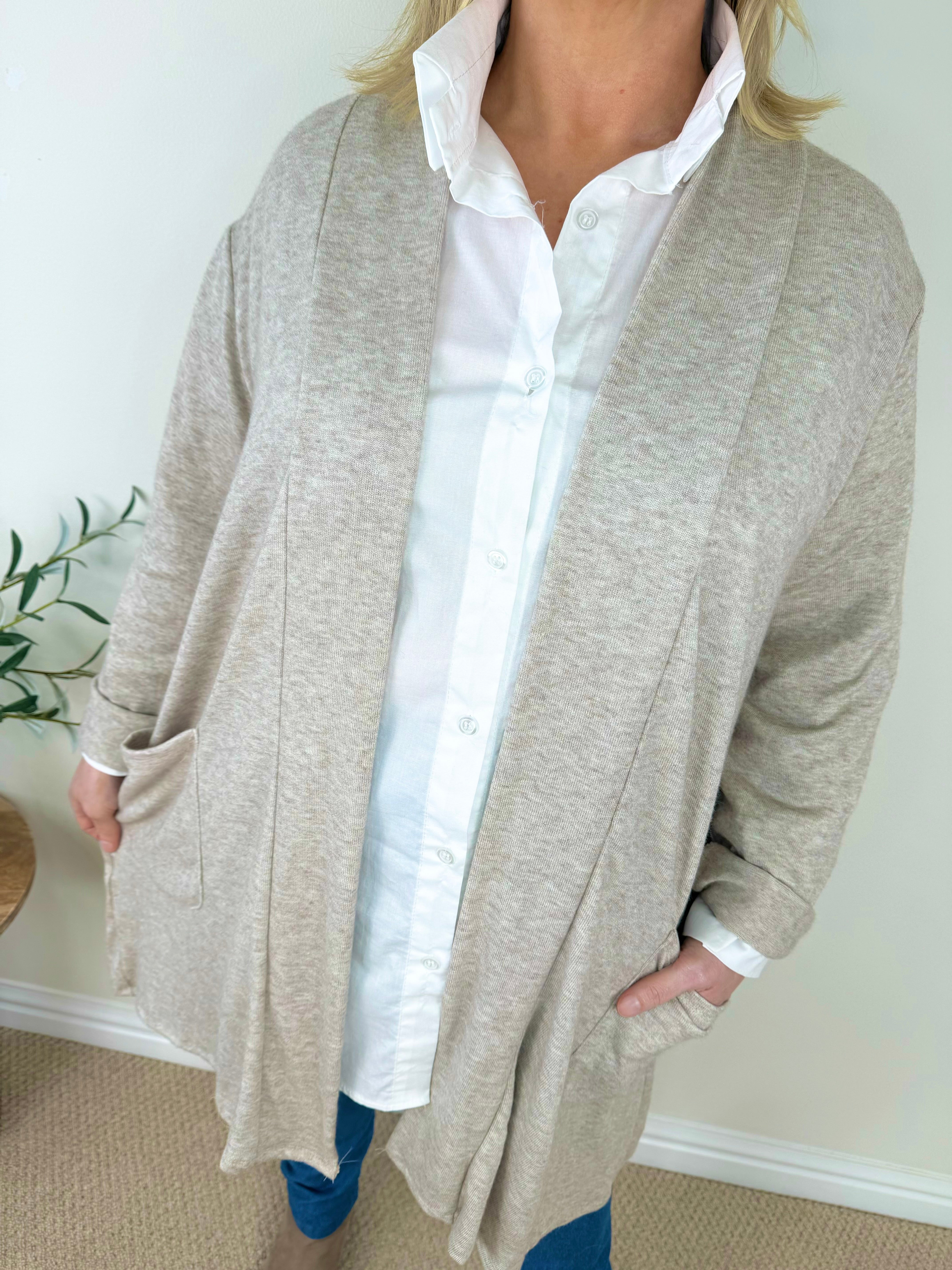 Livello Double Pocket Soft Knit Cardigan AW24 - Oatmeal