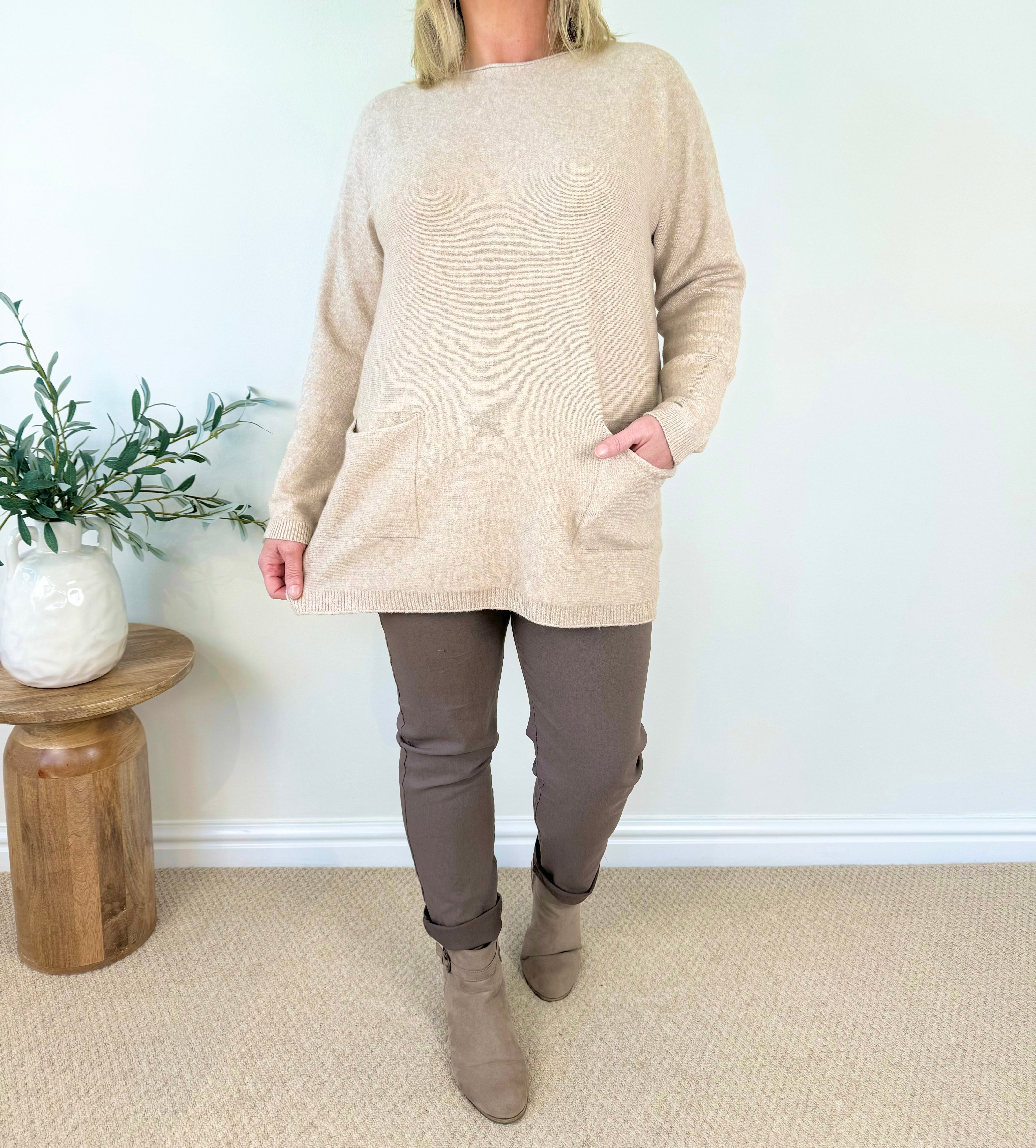 Premium Knit Button Back Double Pocket Viera Jumper AW22