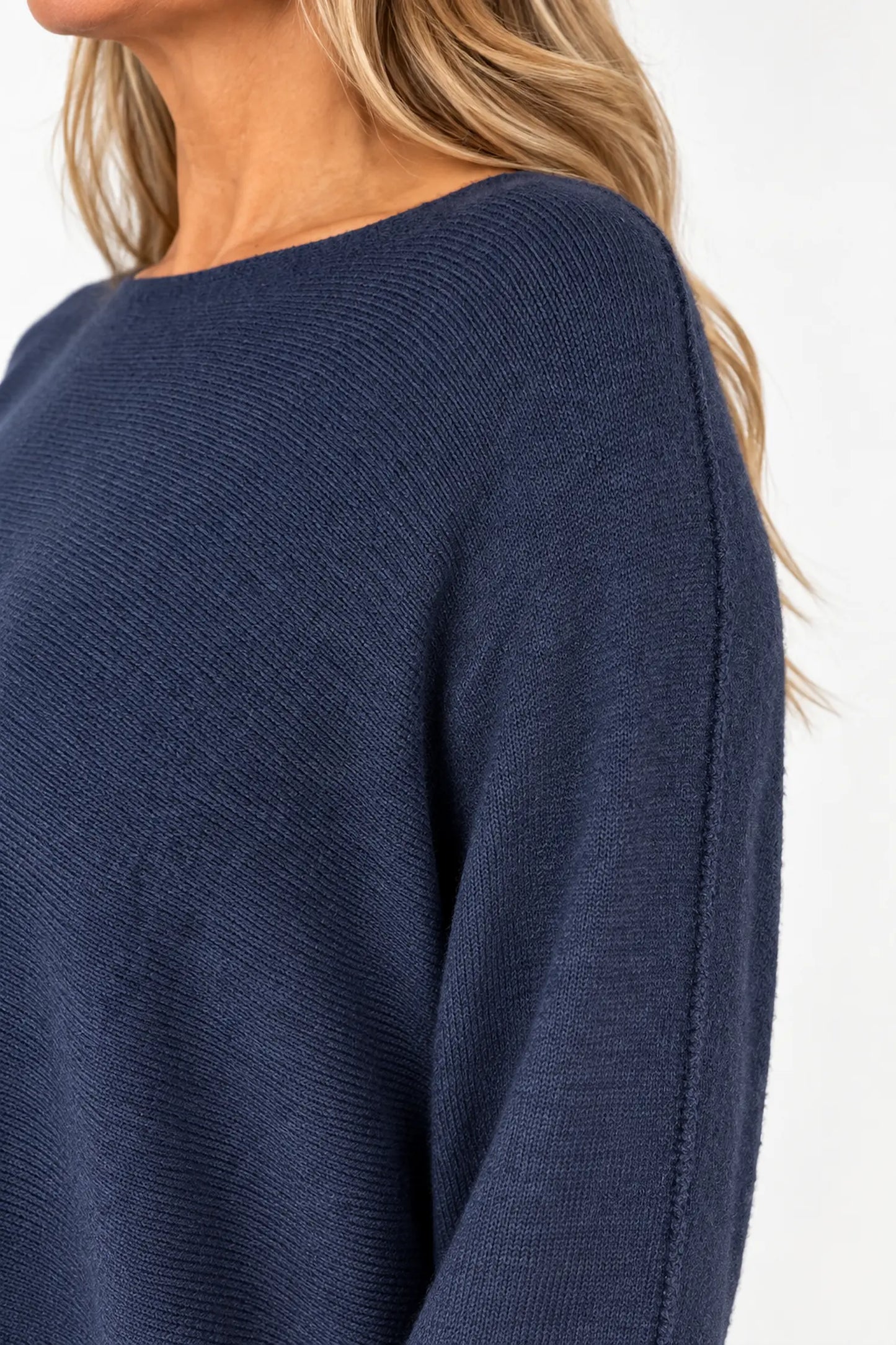 Fine Knit Seam Sleeve Tulia Top - Navy