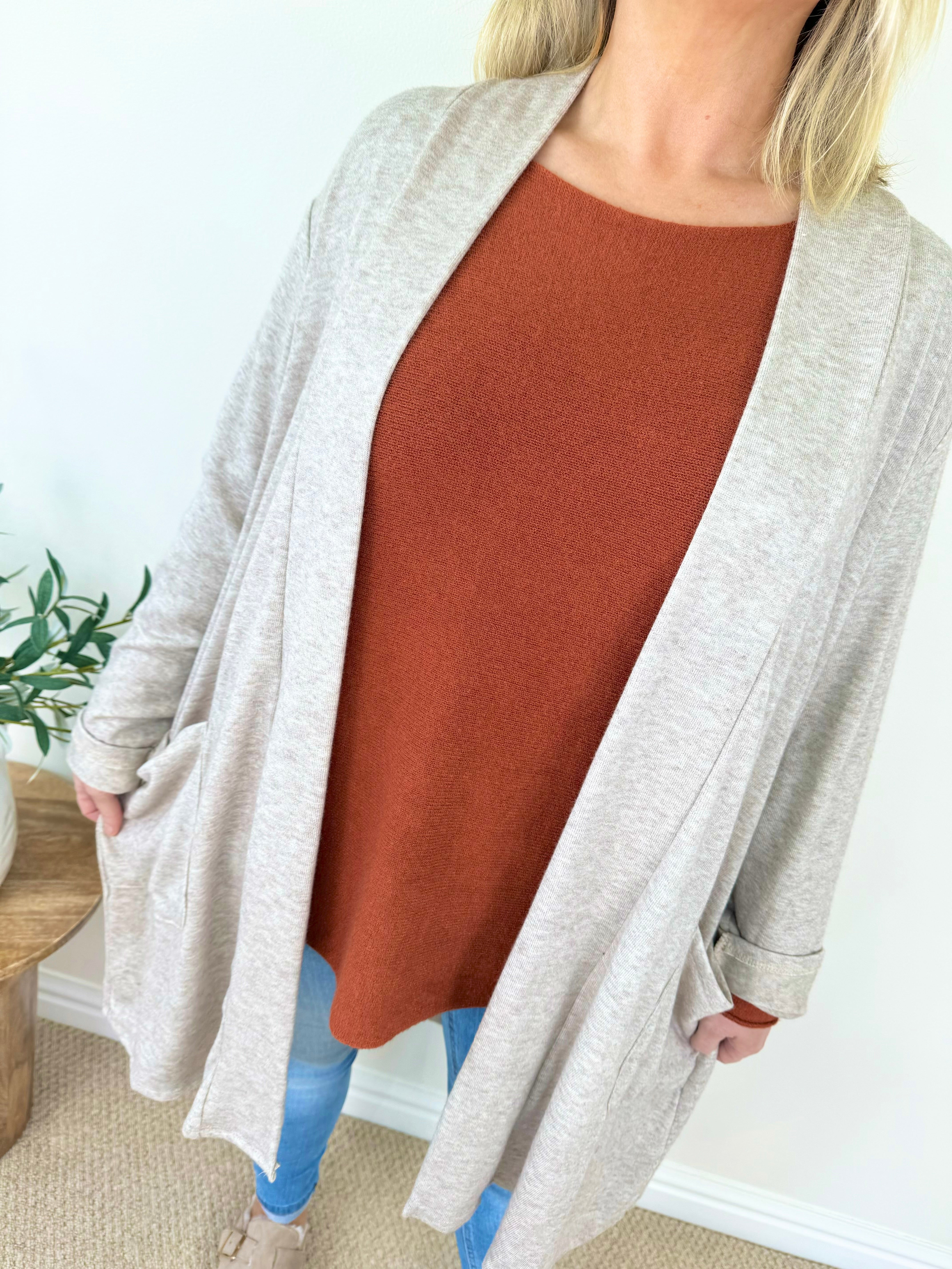 Virelli Double Pocket Soft Knit Cardigan AW24