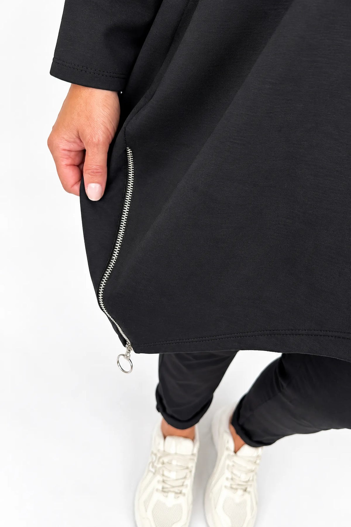 Zipped Hem Badge Detail Double Pocket Lorrie Top - Black