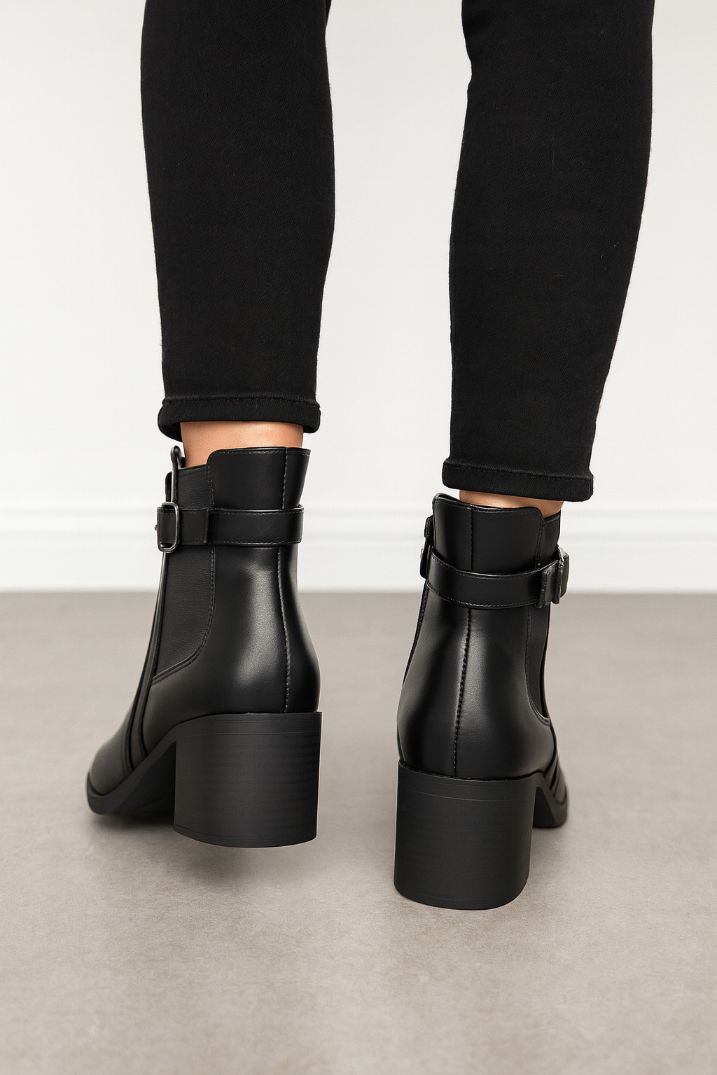 Mid Heel Faux Leather Irina Zipped Boot - Black
