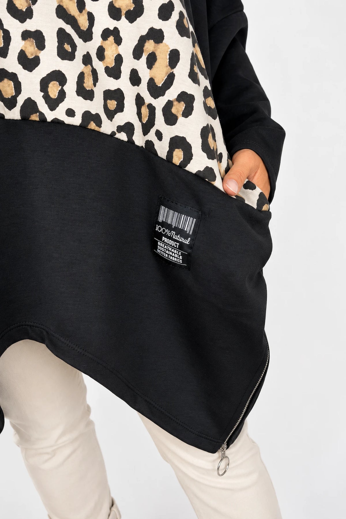Zipped Hem Leopard Patch Badge Detail Double Pocket Varsia Top - Black