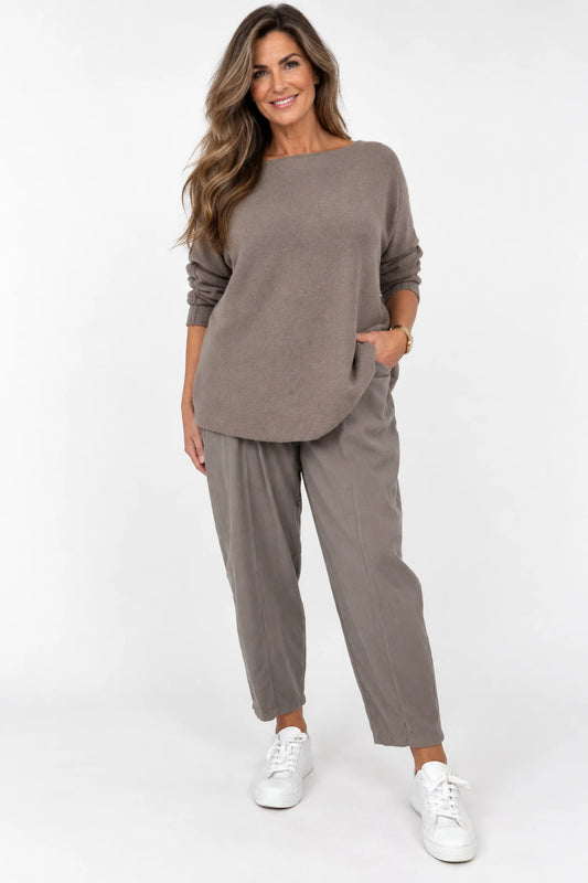 Pure Cotton Double Pocket Seam Front Needlecord Rigiala Pants - Mocha
