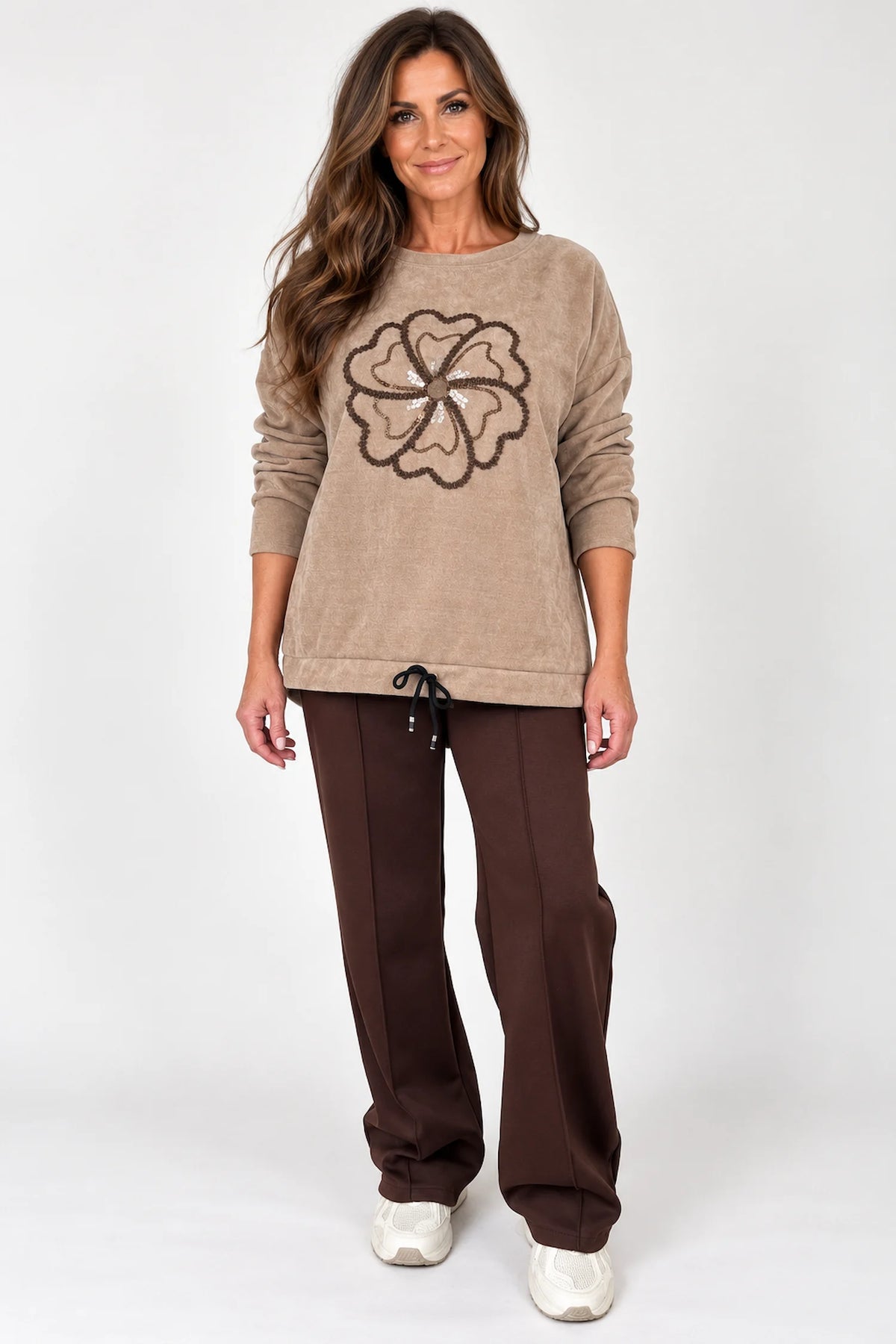 Embroidered Clover Kiki Chenille Tied Hem Top - Mocha